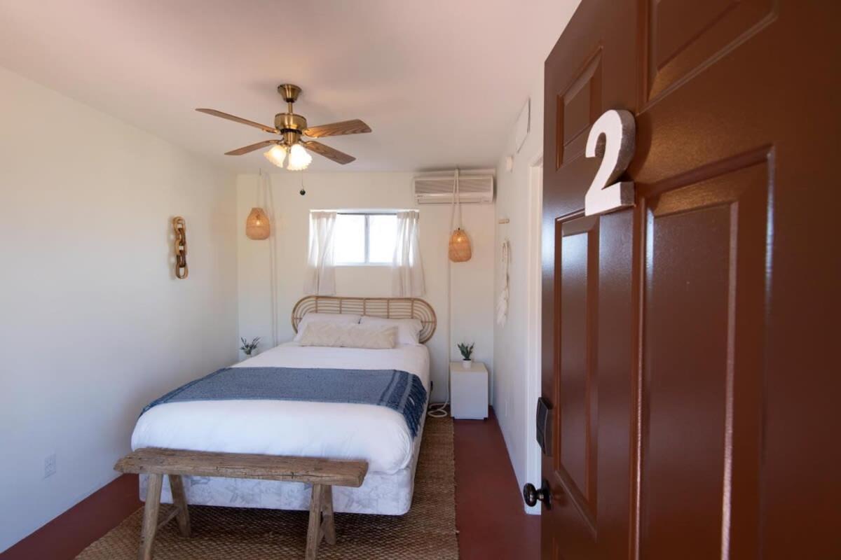 Renovated Lodge - Room 2 With Pool Access Joshua Tree Dış mekan fotoğraf