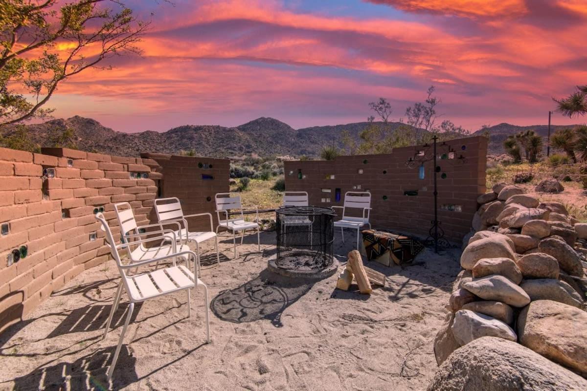 Renovated Lodge - Room 2 With Pool Access Joshua Tree Dış mekan fotoğraf