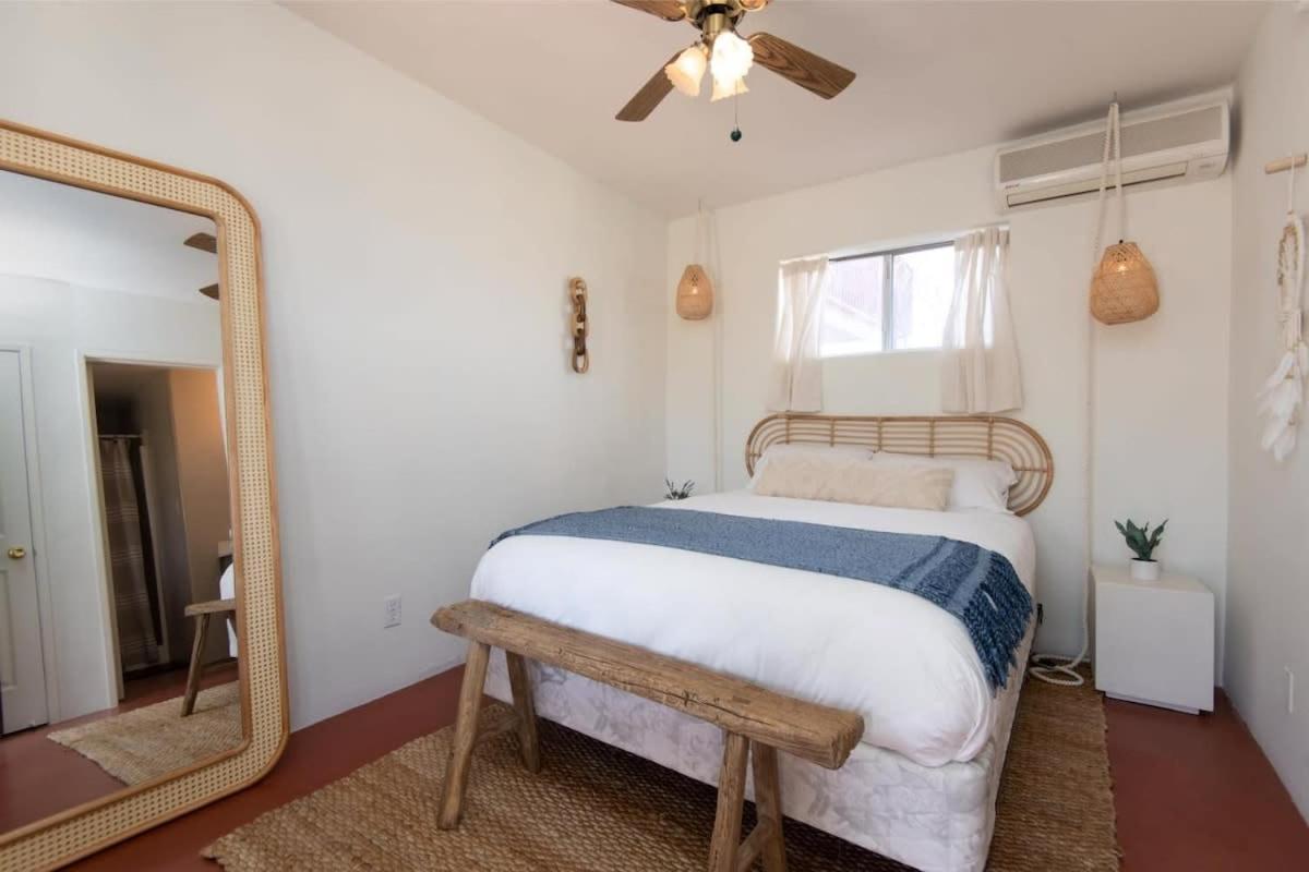 Renovated Lodge - Room 2 With Pool Access Joshua Tree Dış mekan fotoğraf