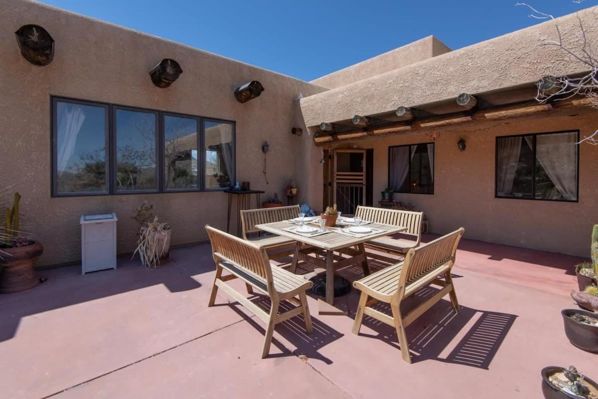 Renovated Lodge - Room 2 With Pool Access Joshua Tree Dış mekan fotoğraf
